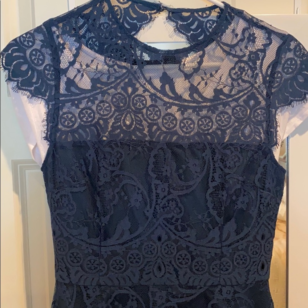 NWT BB Dakota “Lake blue” lace dress Sz 2